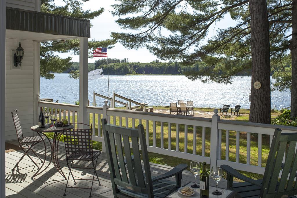 Wolf Cove Inn Poland 외부 사진