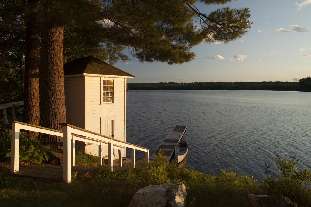 Wolf Cove Inn Poland 외부 사진