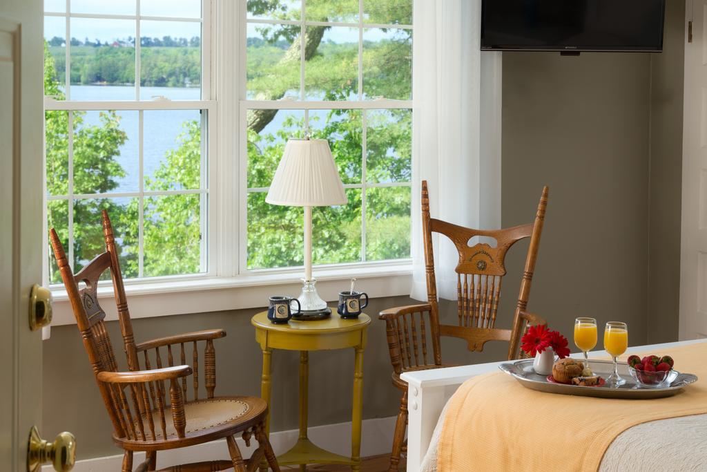 Wolf Cove Inn Poland 외부 사진
