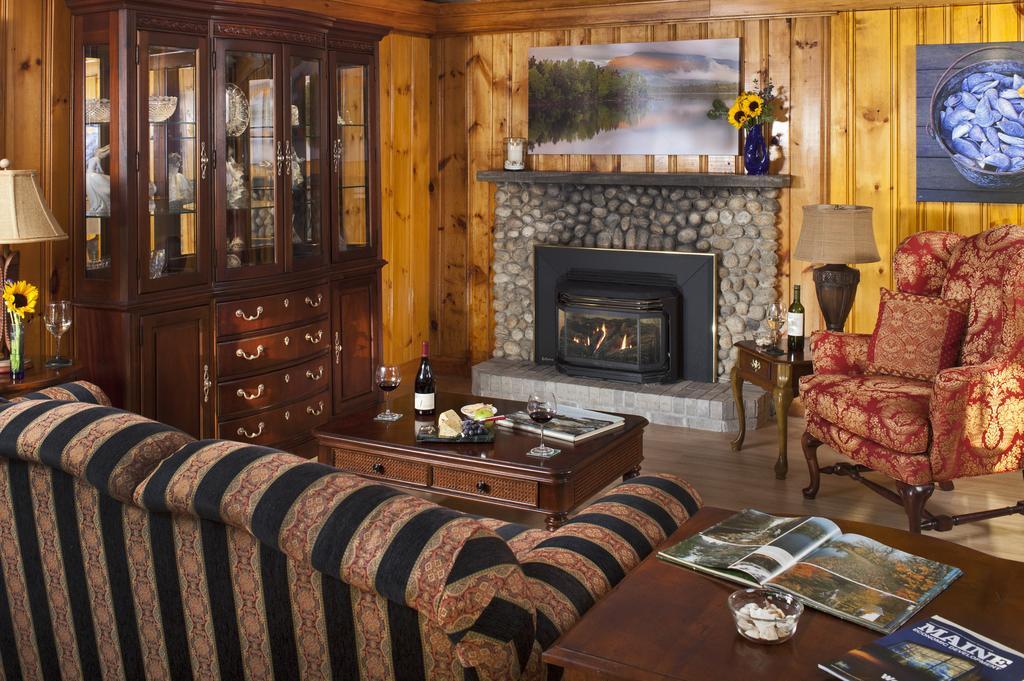 Wolf Cove Inn Poland 외부 사진