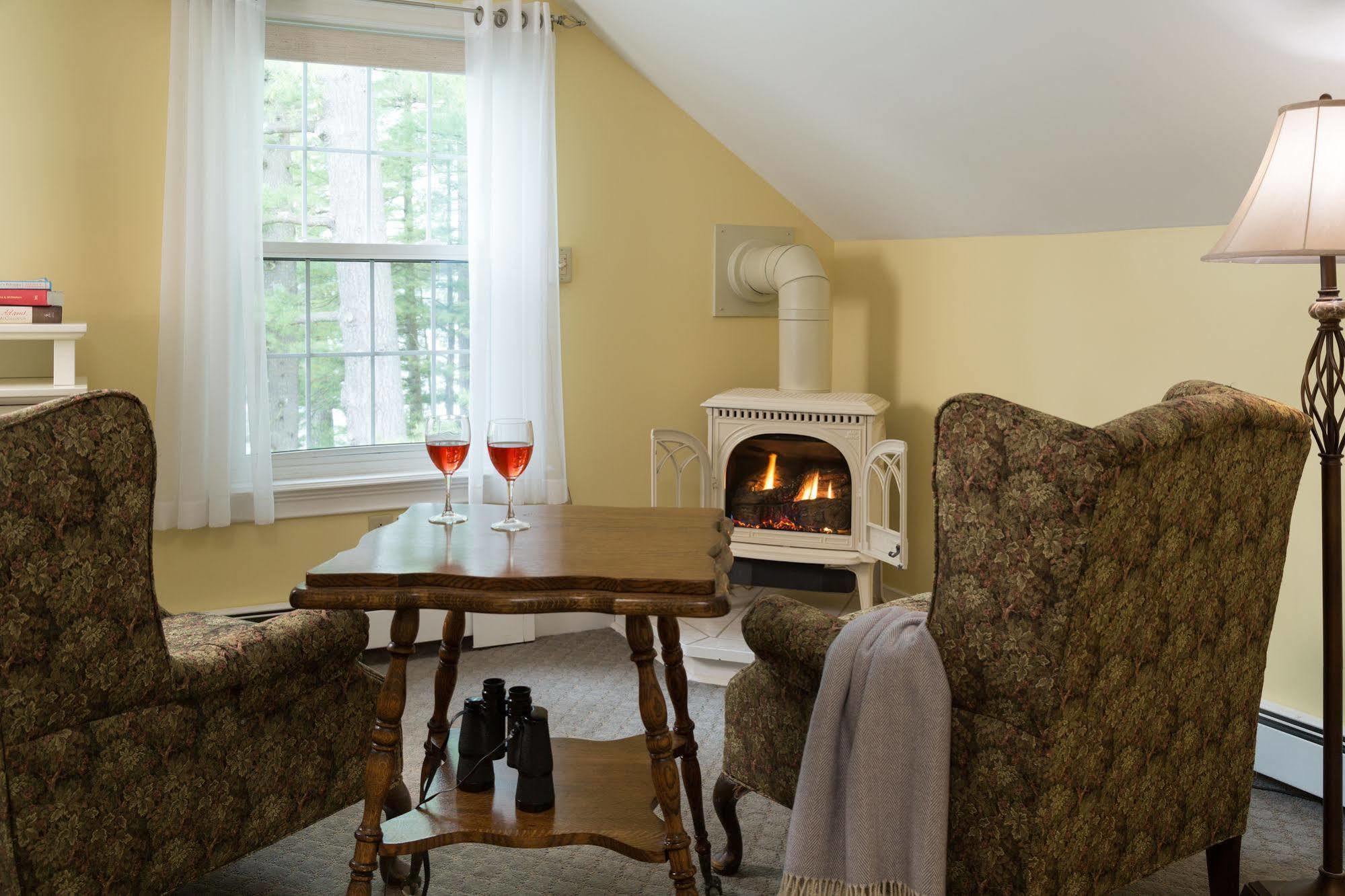 Wolf Cove Inn Poland 외부 사진