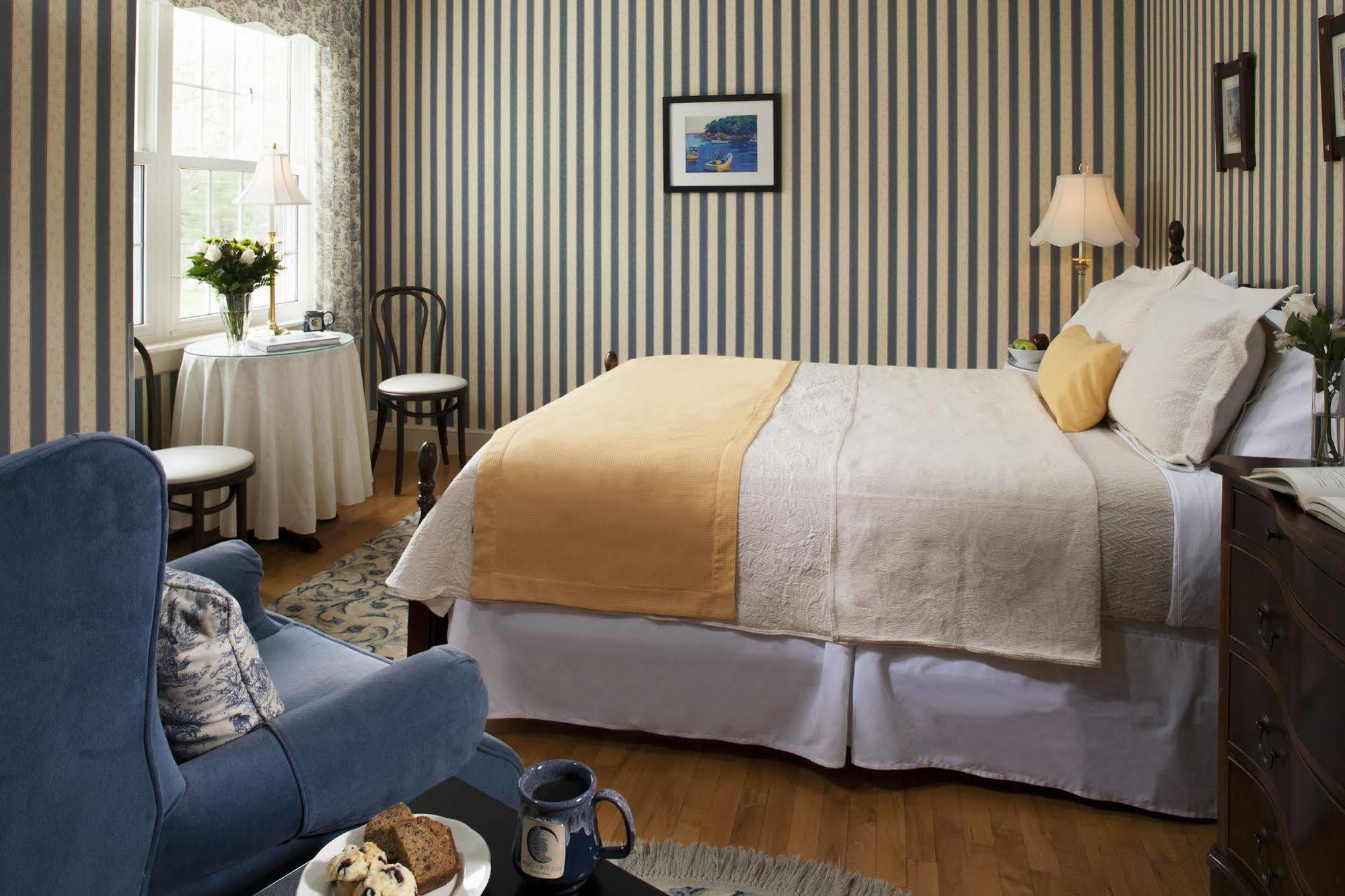Wolf Cove Inn Poland 외부 사진