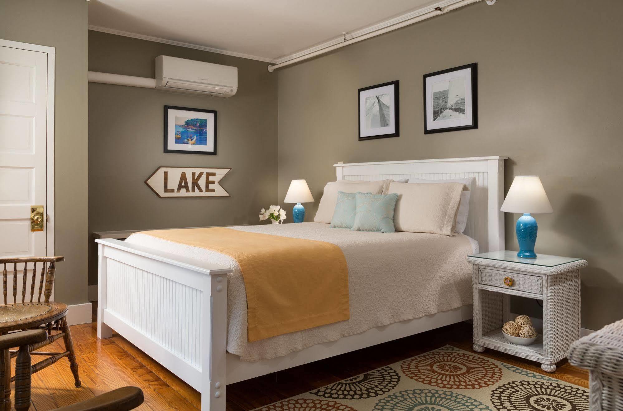 Wolf Cove Inn Poland 외부 사진